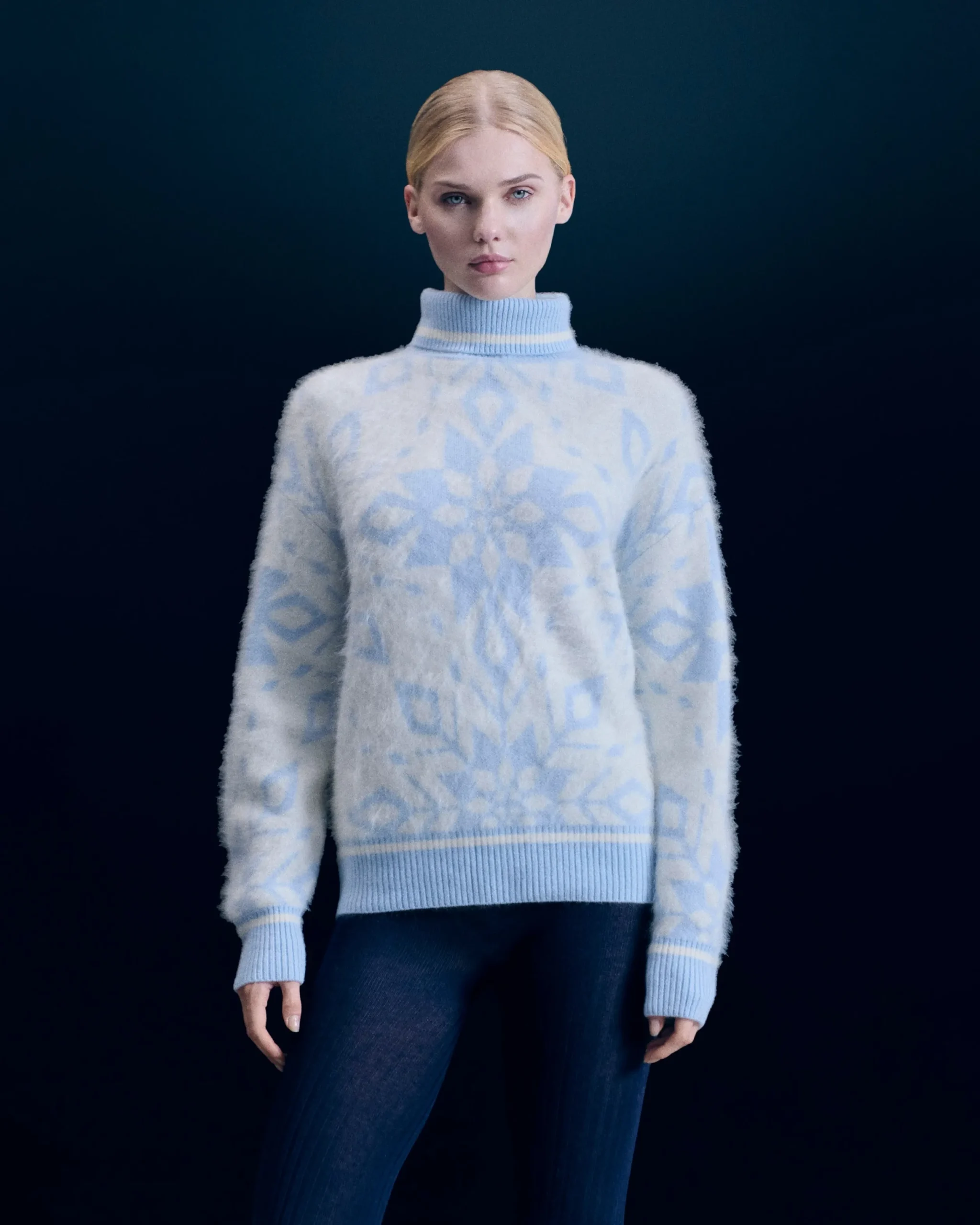 FROM FUTURE Pull Col Roulé Hairy à Motif Flocons BabyBlue Store