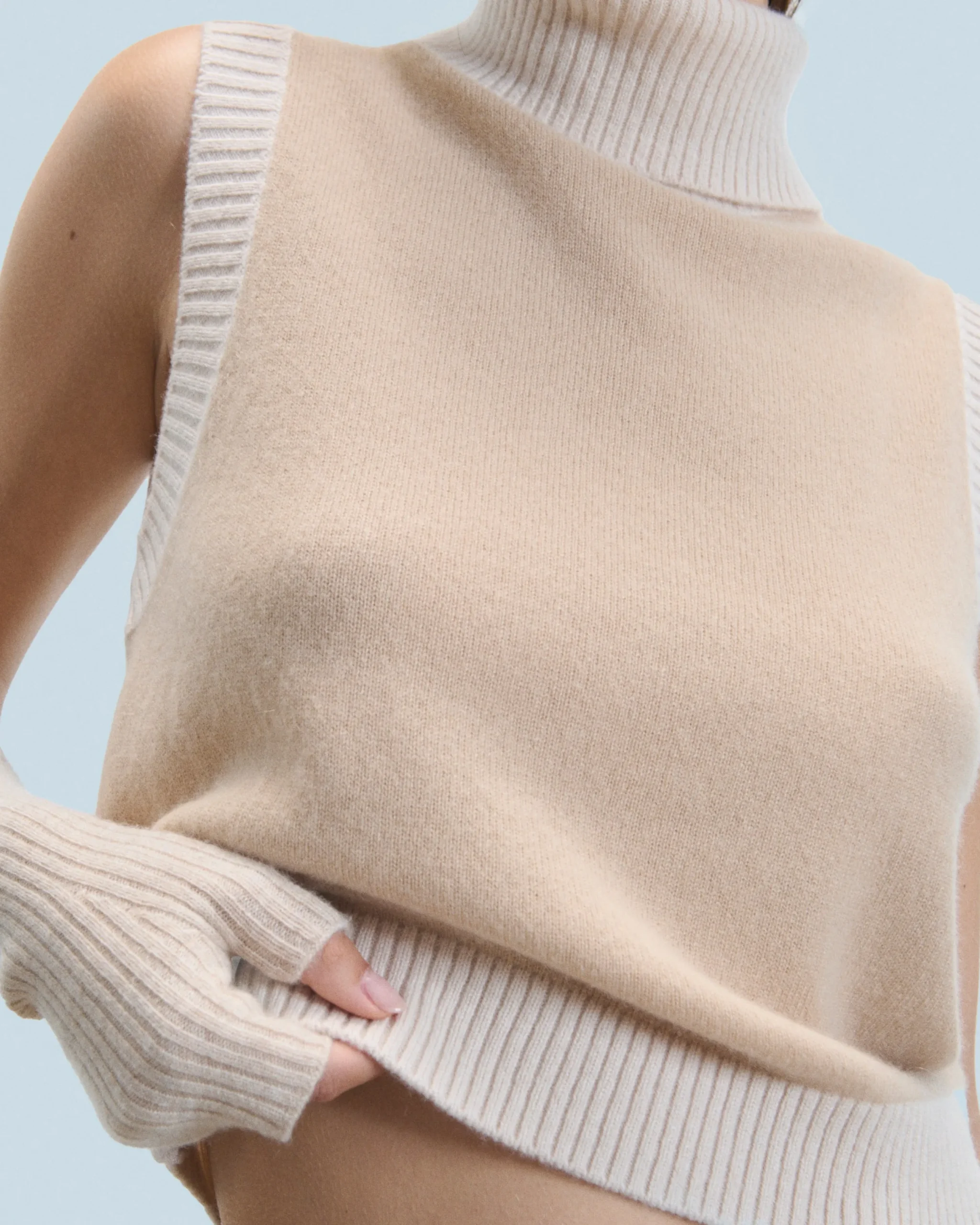 FROM FUTURE Pull Sans Manches Beige Sale