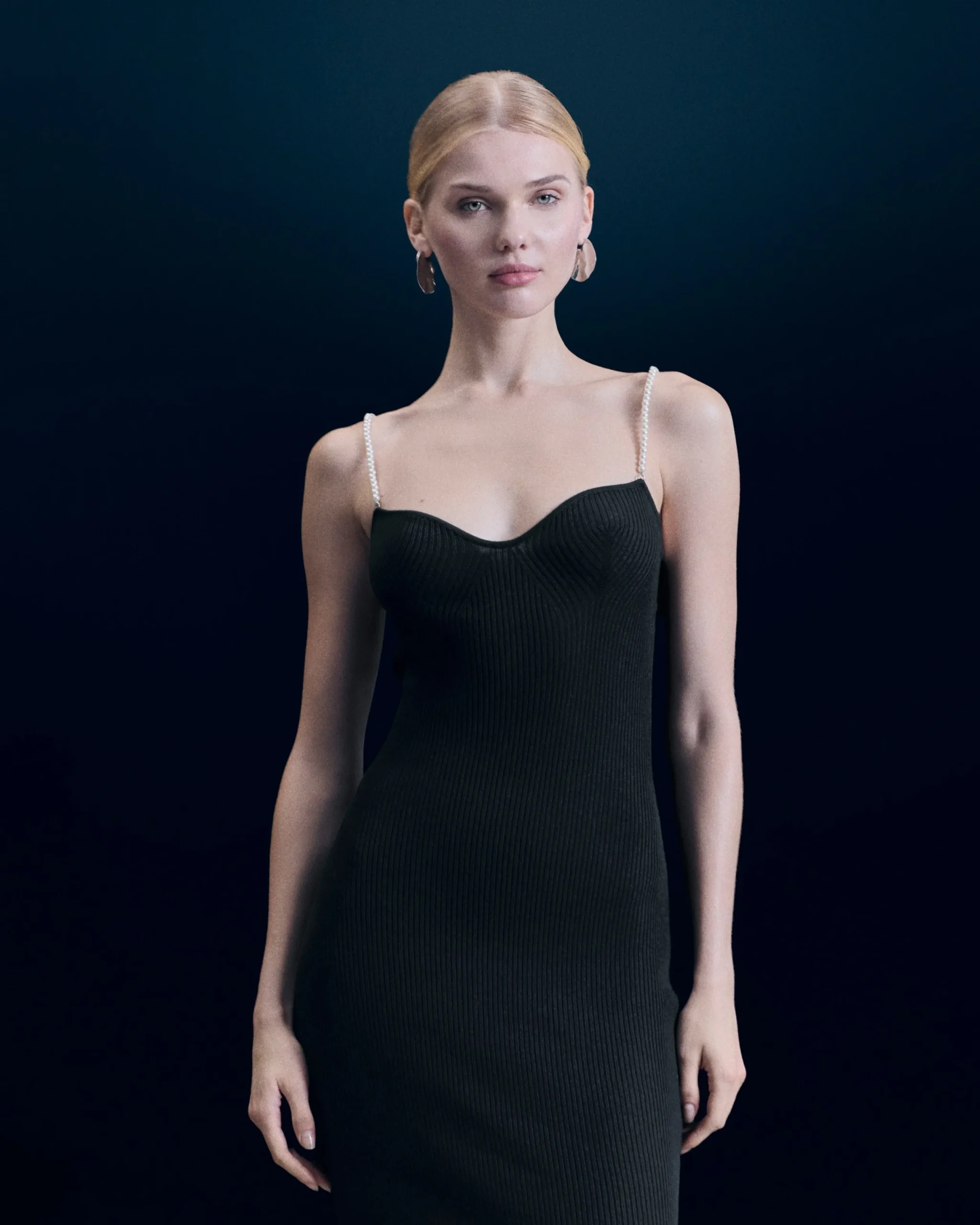 FROM FUTURE Robe Longue Bretelle Noir Outlet