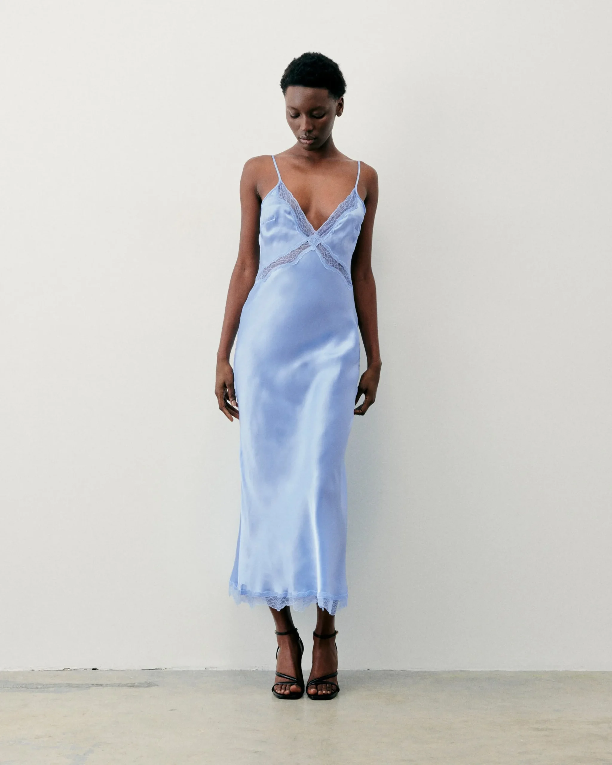 FROM FUTURE Robe Longue Bretelle Lila BabyBlue Best Sale