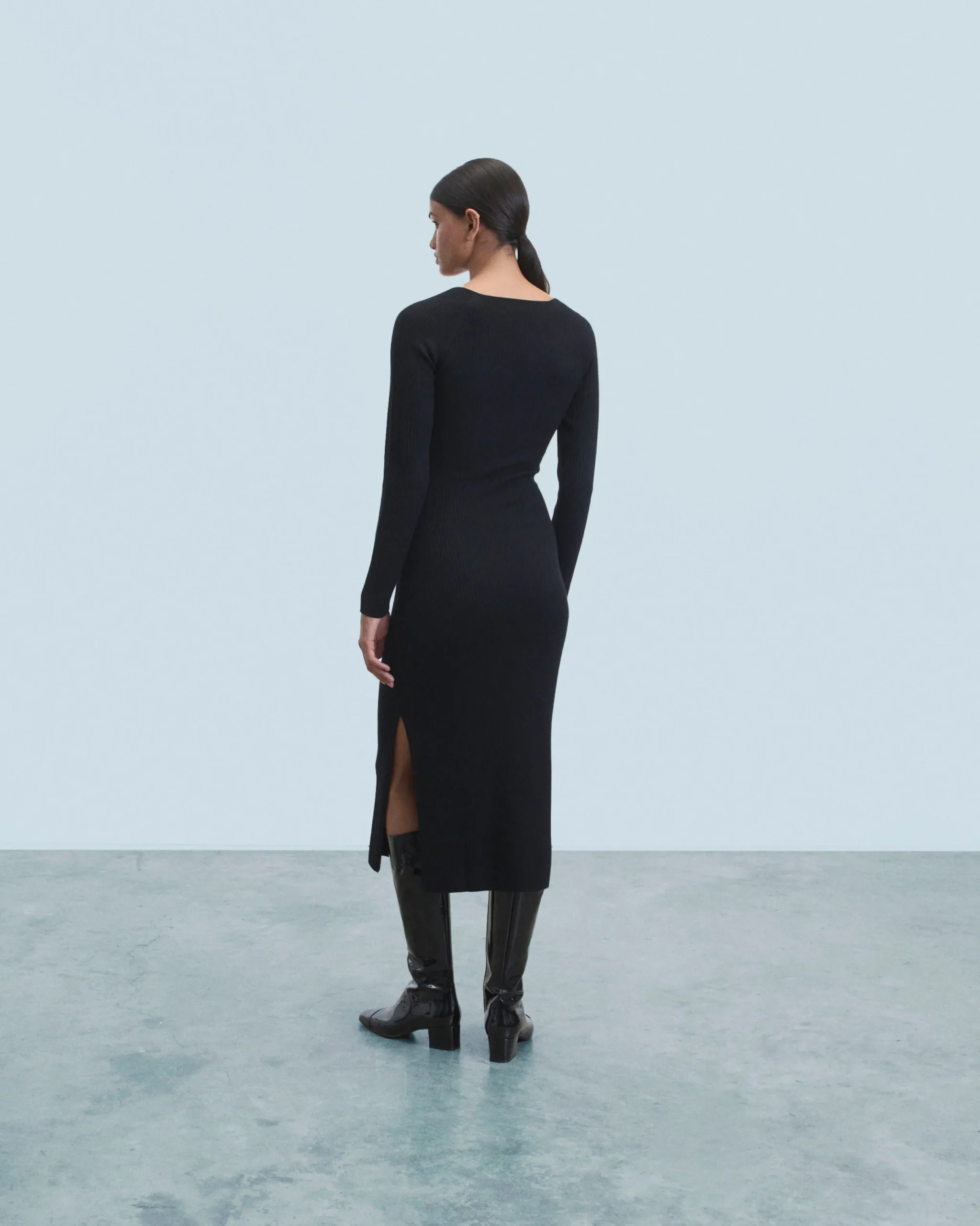 FROM FUTURE Robe Longue Manche Longue Decolleté Coeur Noir Store