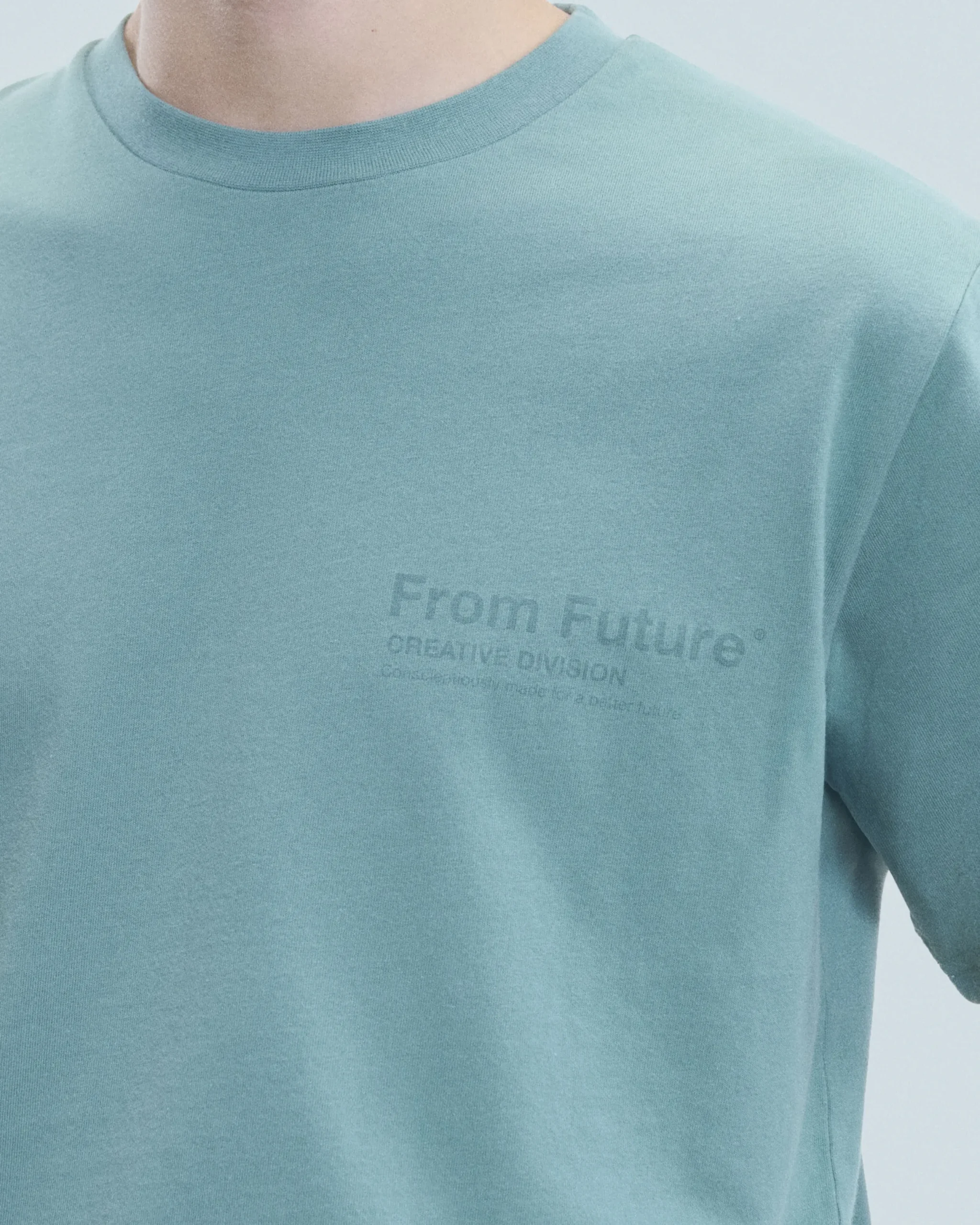 FROM FUTURE T-shirt Col Rond Creative Division WashedGreenAmande Outlet